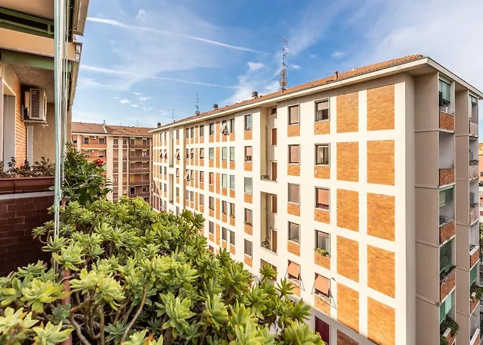 Rosselli 13 Milan Apartment